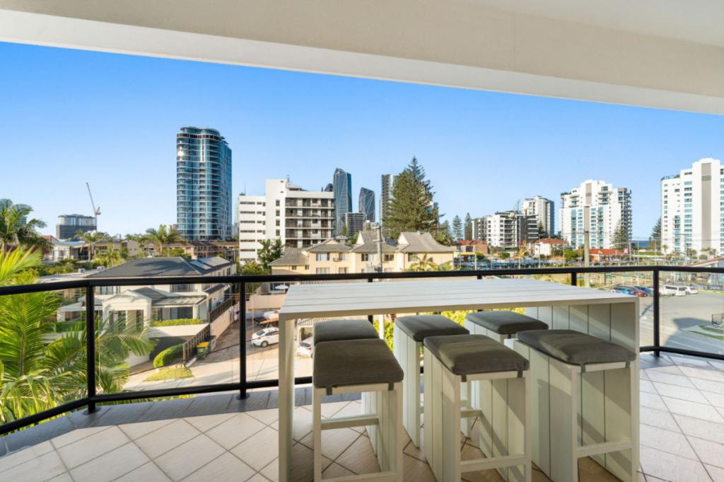 6/160 Surf Pde, Broadbeach, QLD 4218