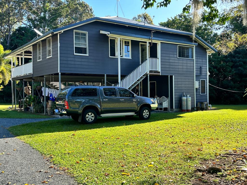 2386 Byfield Rd, Byfield, QLD 4703