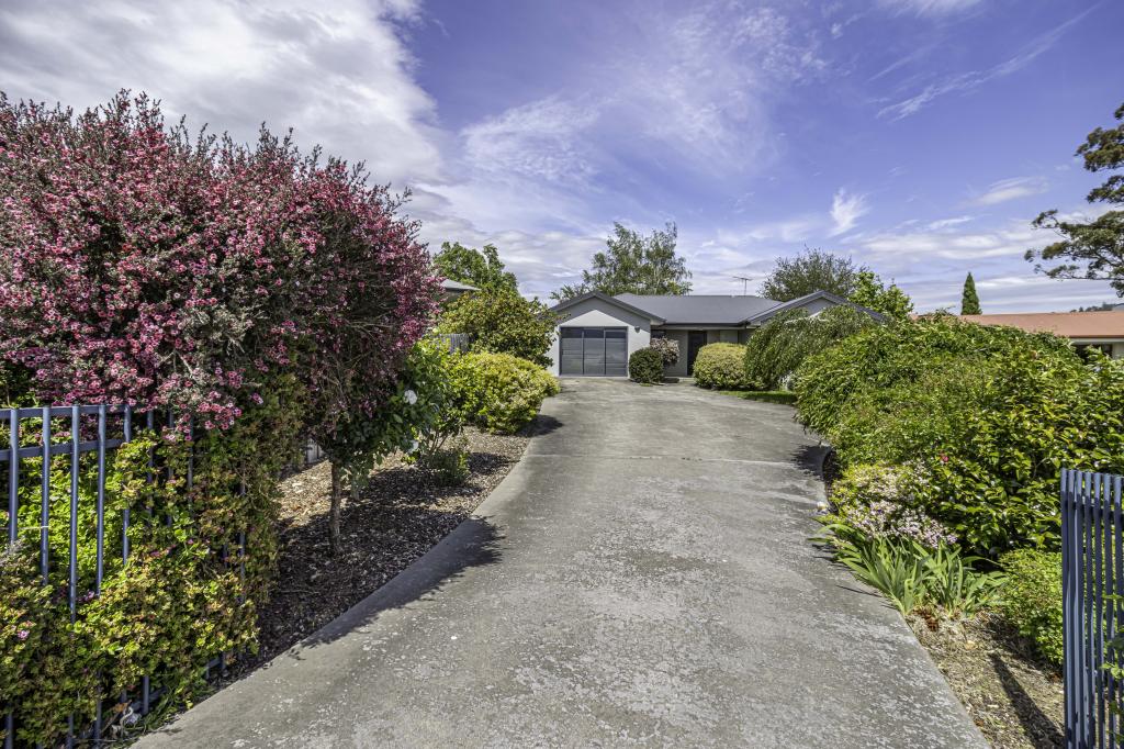 7 Pear Tree Cl, Huonville, TAS 7109