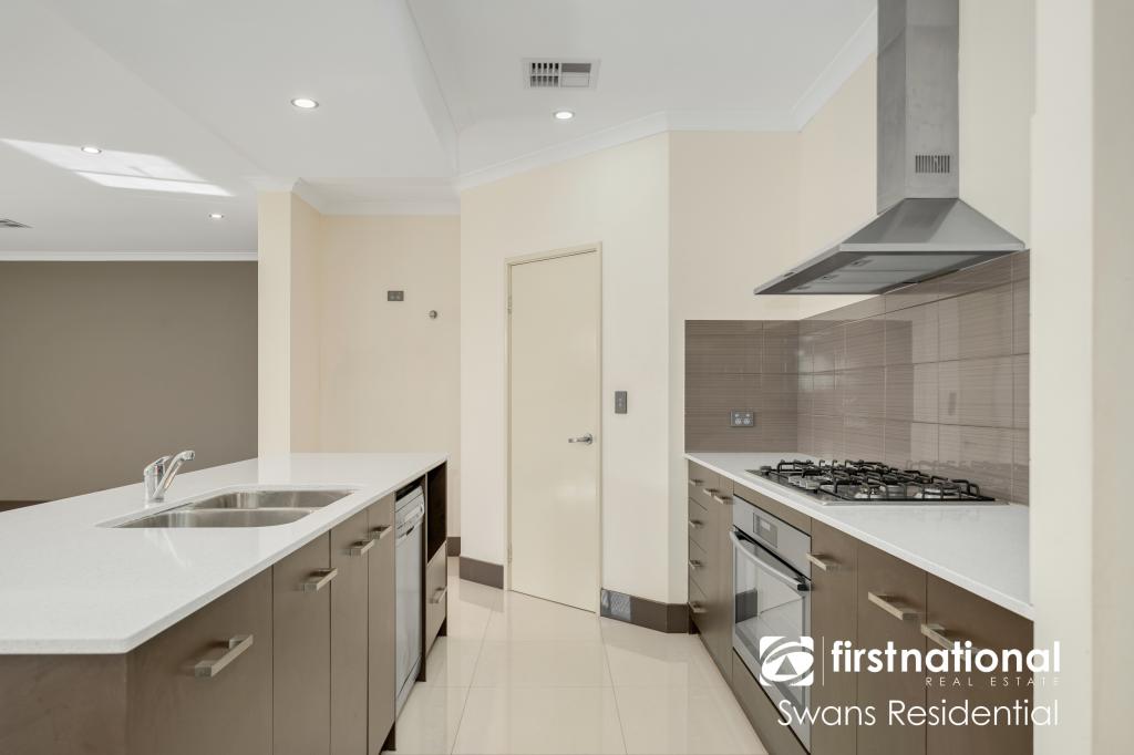 35 Windermere Bvd, Aveley, WA 6069