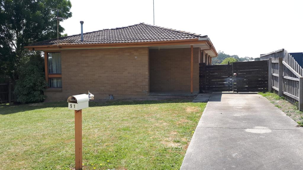 51 Amaroo Dr, Churchill, VIC 3842