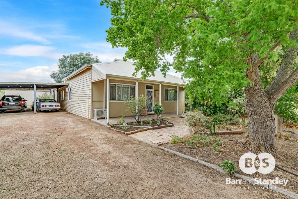 10 Clarke St, Burekup, WA 6227