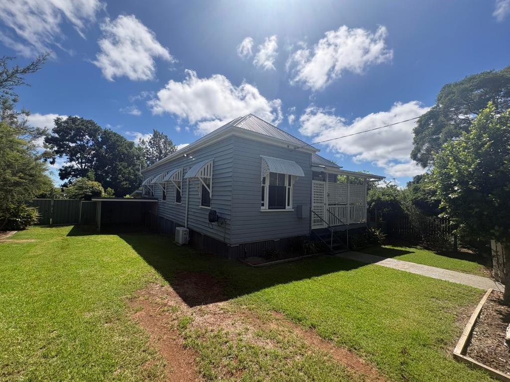 205 Bridge St, North Toowoomba, QLD 4350