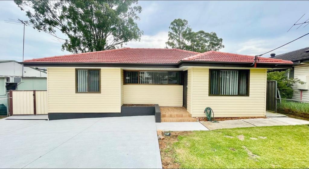 61 Morison Dr, Lurnea, NSW 2170