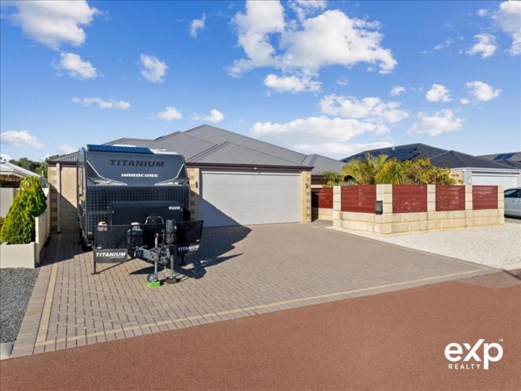 14 Pattison Rdge, Madora Bay, WA 6210