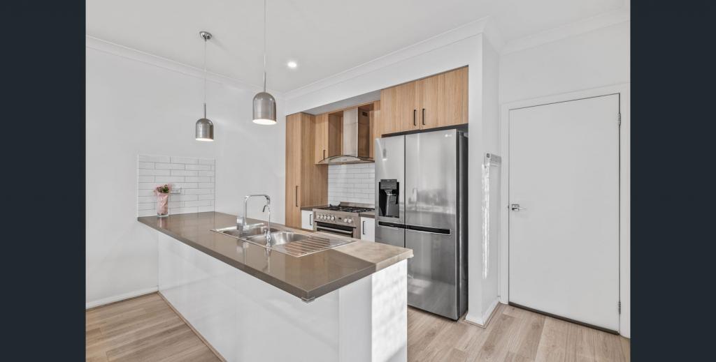 1271 EDGARS RD, WOLLERT, VIC 3750