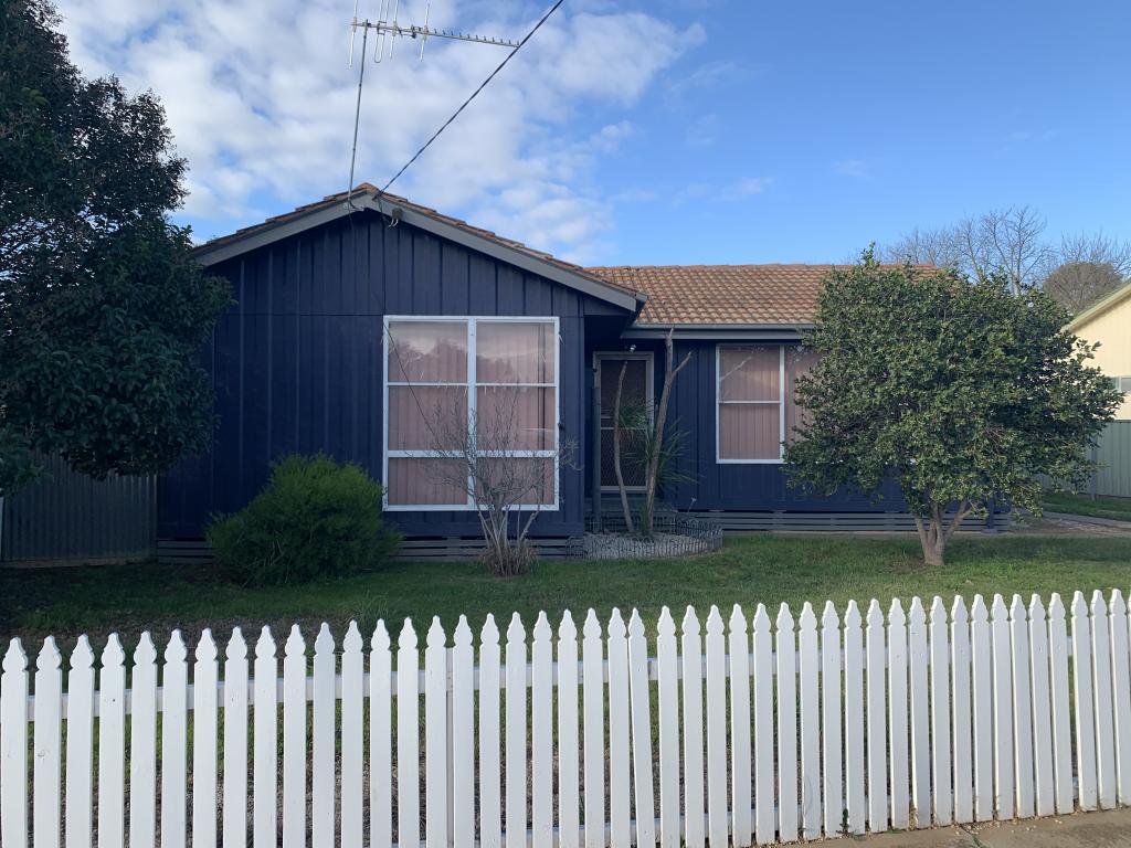 9 ACACIA ST, COBRAM, VIC 3644