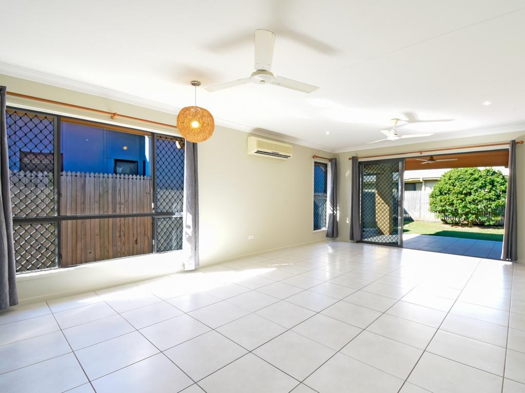 30 Laurie Motti Pde, Kirwan, QLD 4817