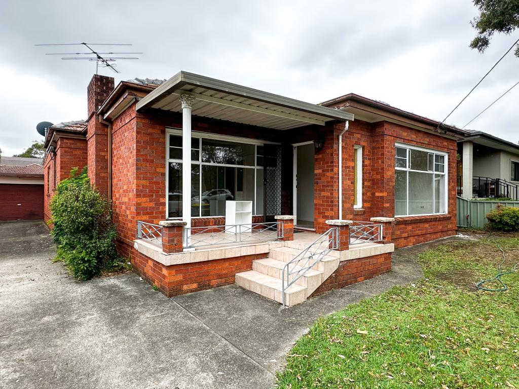 33 Glendale Ave, Narwee, NSW 2209