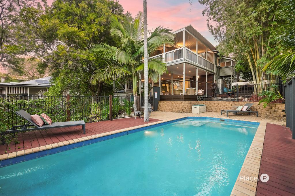 19 Byrne Pde, Balmoral, QLD 4171