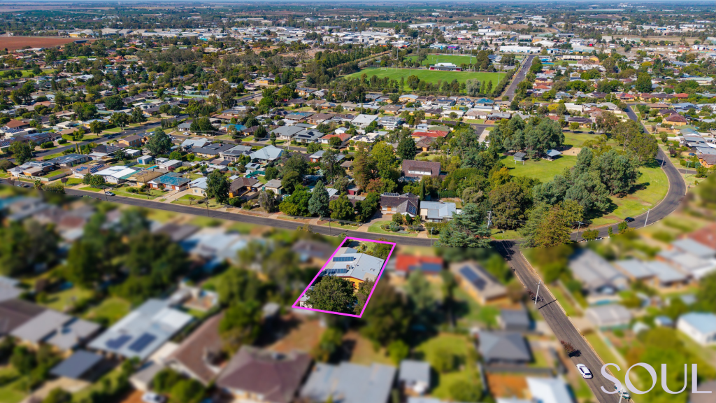 44 Langley Cres, Griffith, NSW 2680