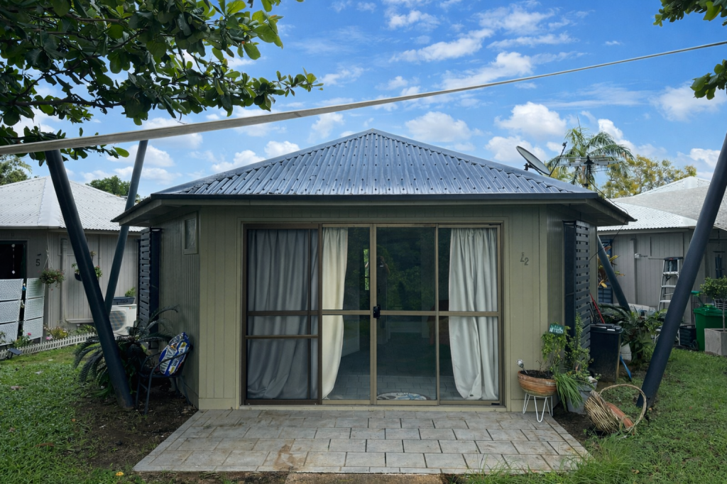 4/7 GRIFFIN AVE, BUCASIA, QLD 4750