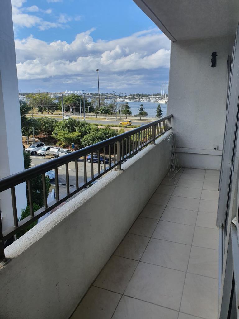 404/2 BARNEY ST, SOUTHPORT, QLD 4215