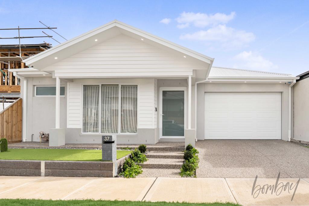 37 Fellows Rd, Mickleham, VIC 3064