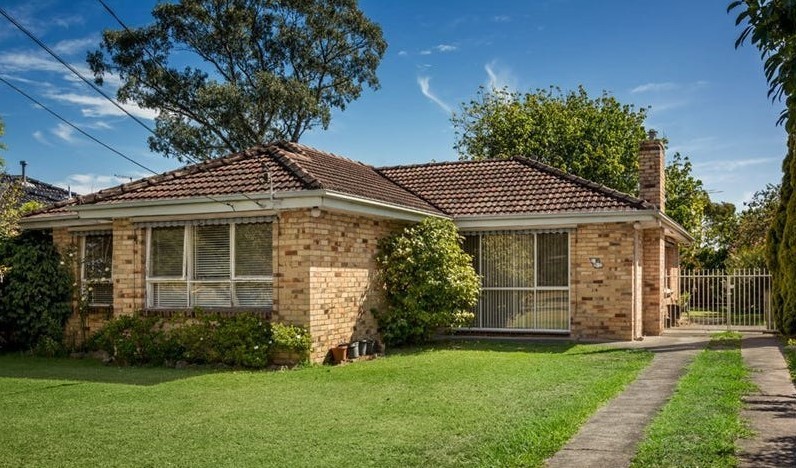 42 BARRY RD, BURWOOD EAST, VIC 3151