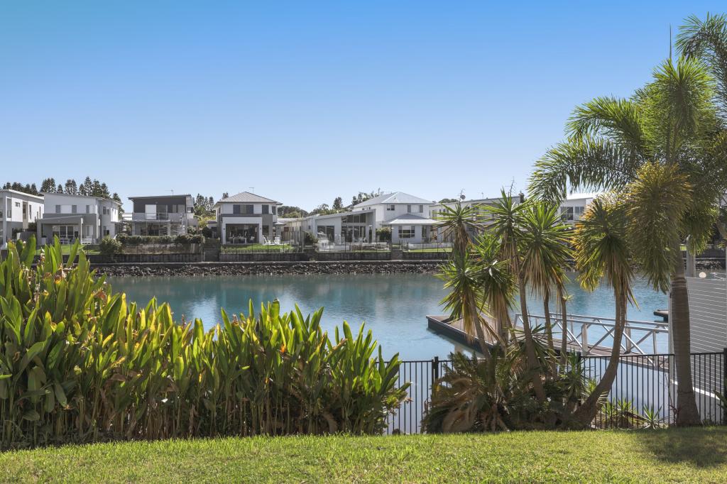 72 NORTH QUAY CCT, HOPE ISLAND, QLD 4212