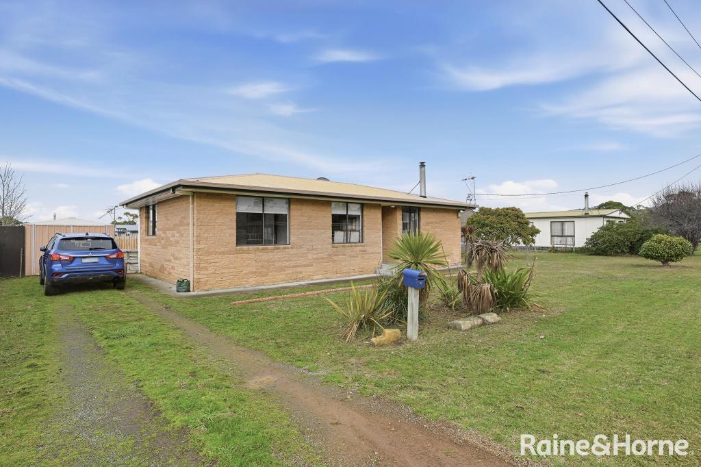 8 Victoria St, Triabunna, TAS 7190