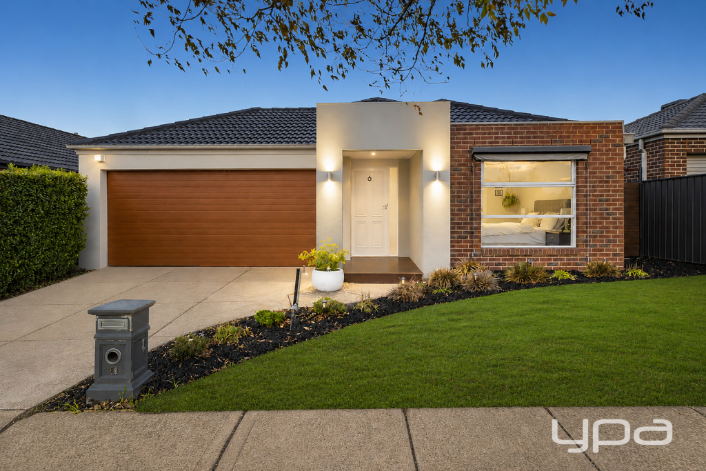 13 Barwick Gdns, Point Cook, VIC 3030