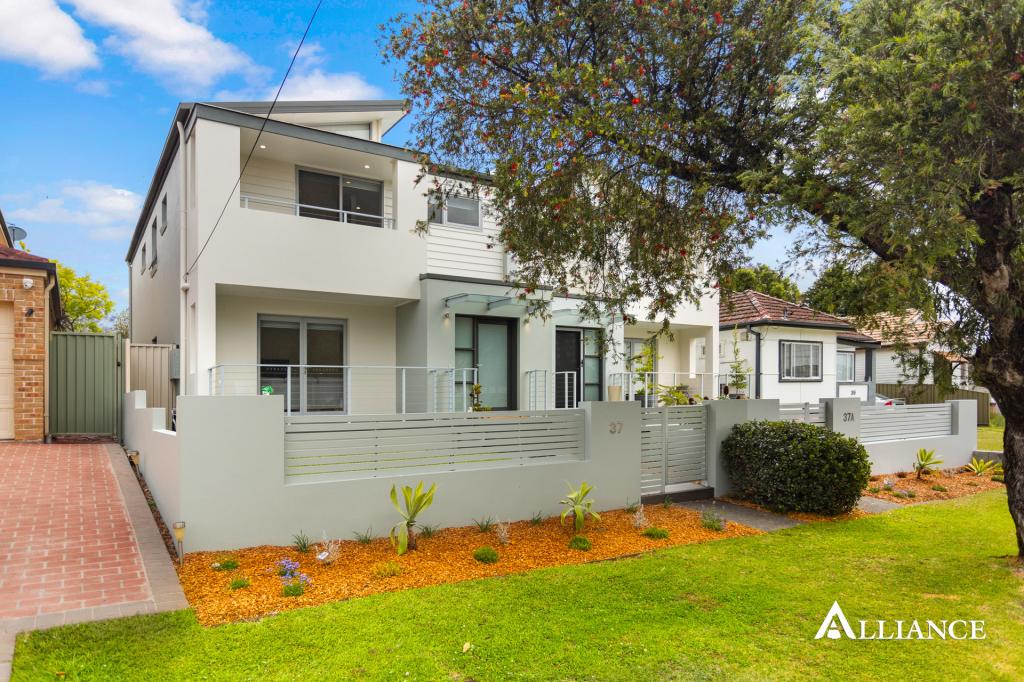 37 Springfield Rd, Padstow, NSW 2211
