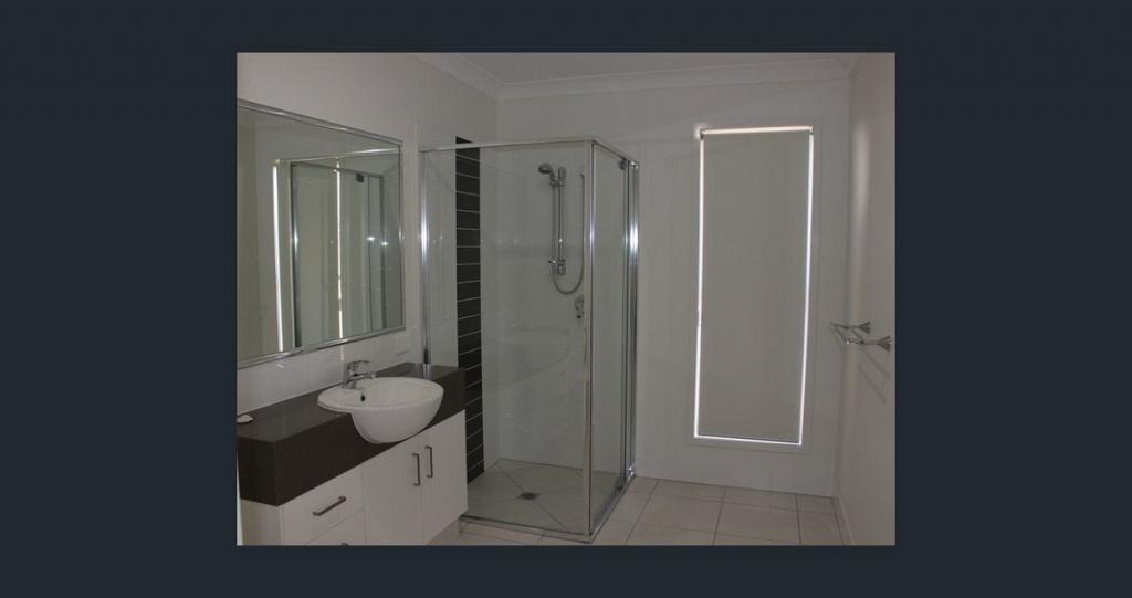 2/8 Parkview Dr, Glenvale, QLD 4350