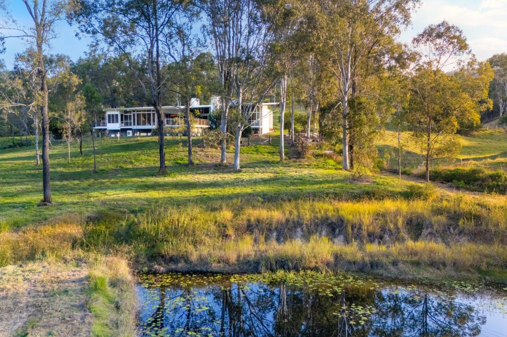 102 Oatlands Ct, Wights Mountain, QLD 4520