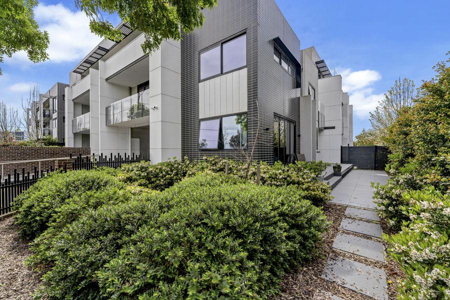23/82-84 Bulla Rd, Strathmore, VIC 3041
