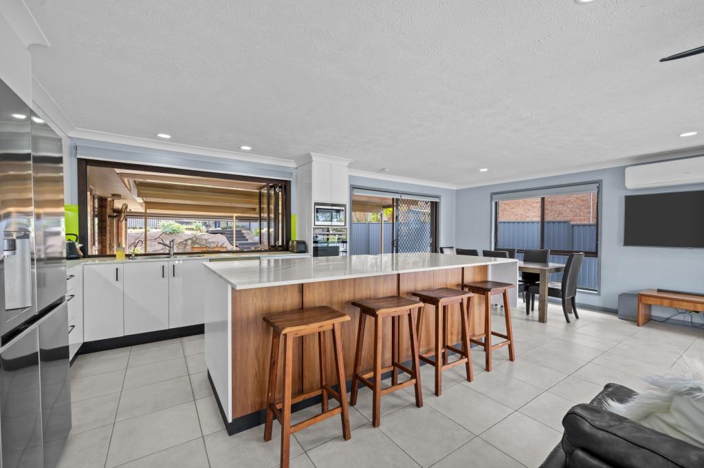8 Perth Sq, Highland Park, QLD 4211