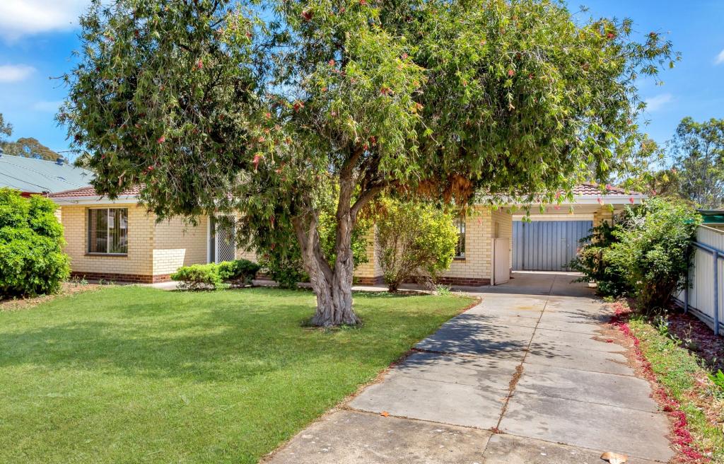 6 Cutting Rd, Marion, SA 5043