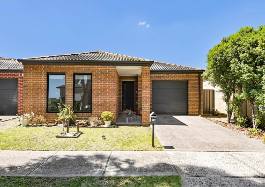 10 Ciliata St, Cranbourne North, VIC 3977