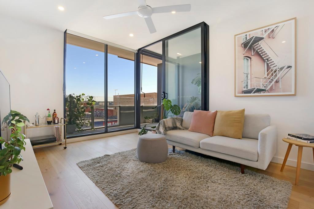 213/114 HELEN ST, NORTHCOTE, VIC 3070