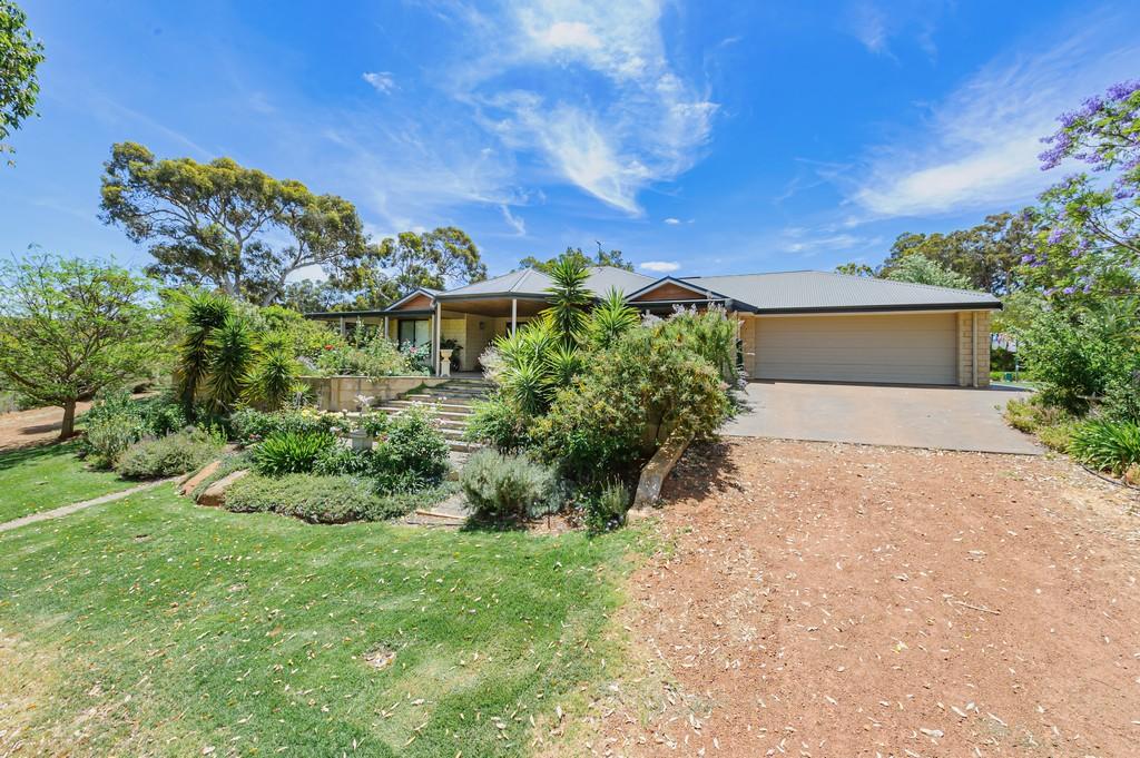 22 Cammeray Cl, Bindoon, WA 6502