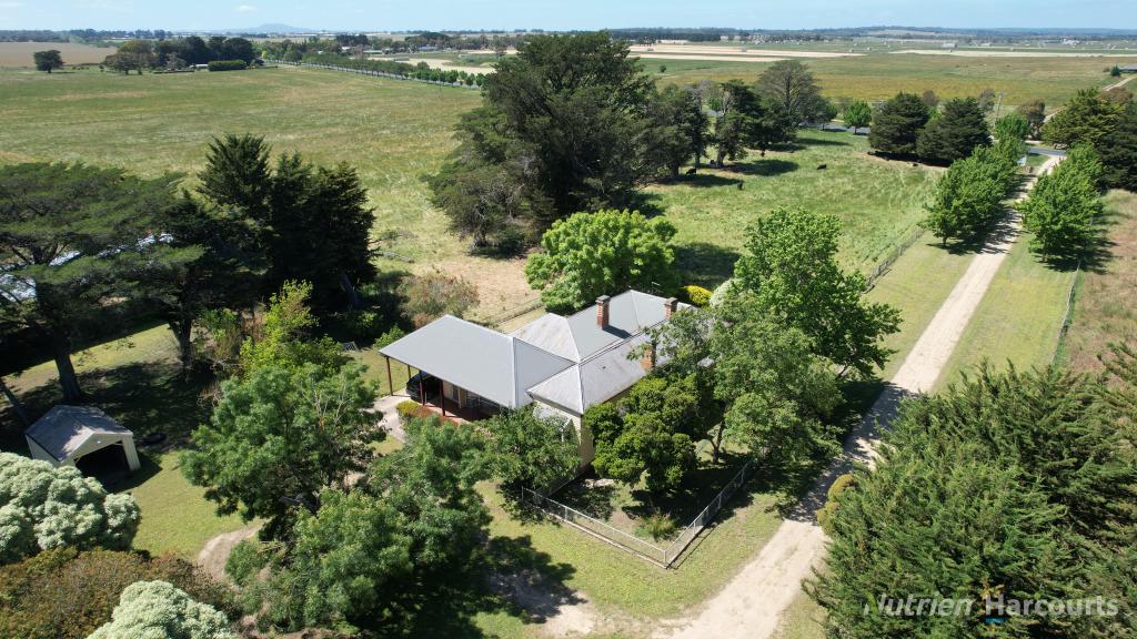 524 Remembrance Dr, Windermere, VIC 3352