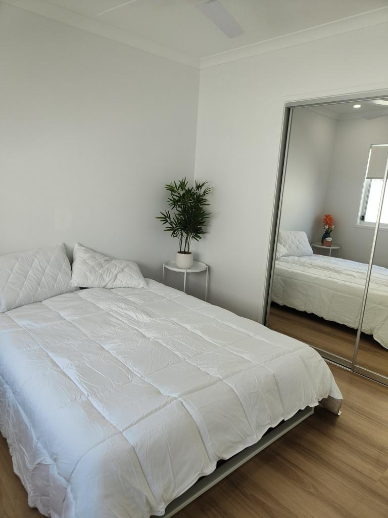 2/633 Boat Harbour Dr, Urangan, QLD 4655