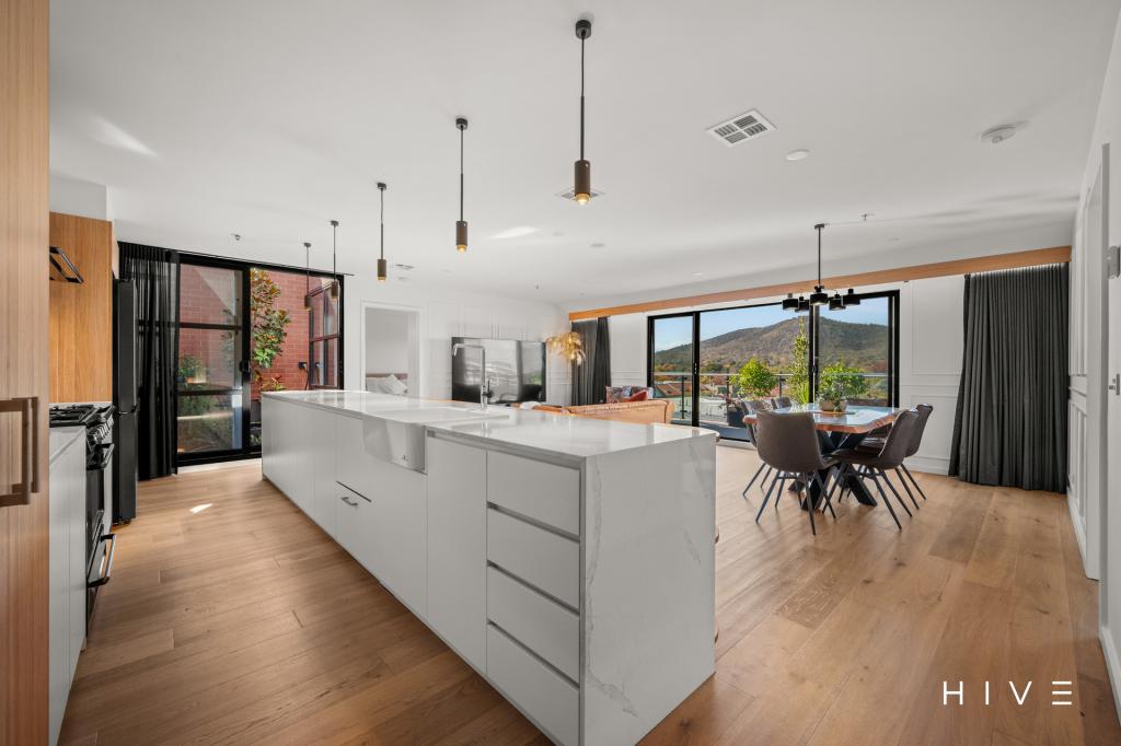 702/16 LONSDALE ST, BRADDON, ACT 2612