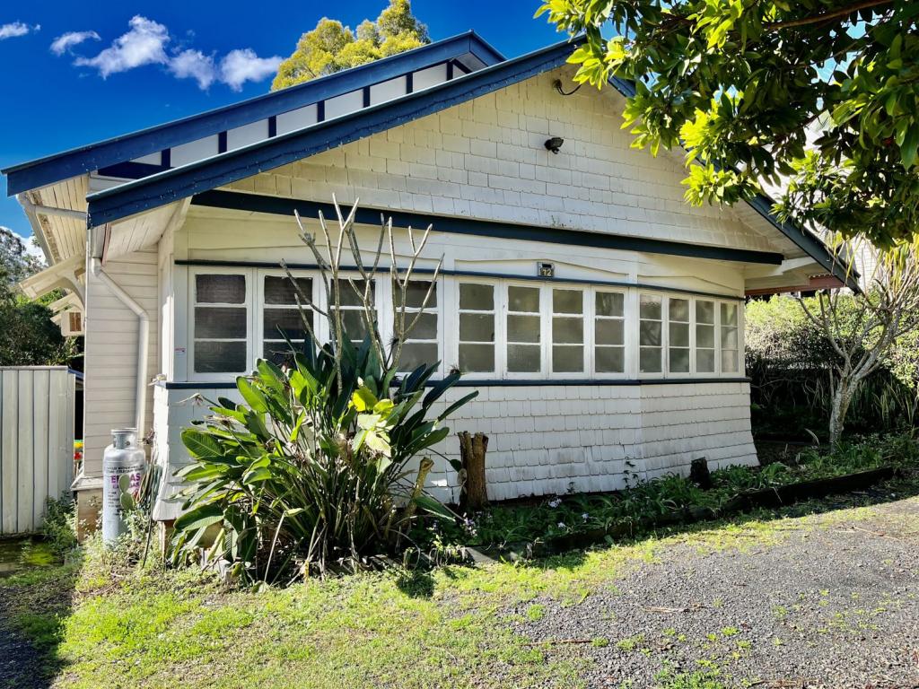 12 James St, Girards Hill, NSW 2480