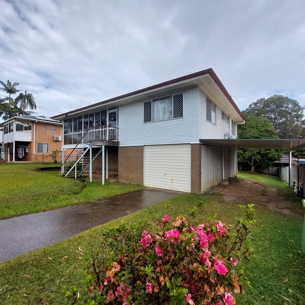 18 Michael St, Redland Bay, QLD 4165