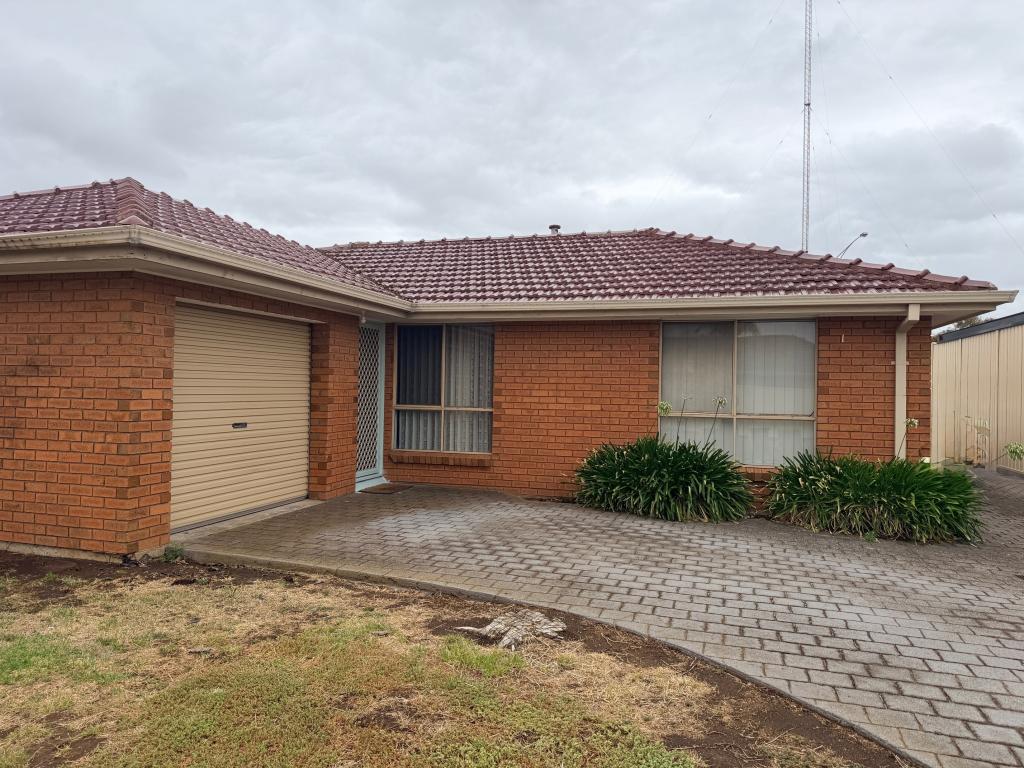 1/21 WILMOT DR, DELAHEY, VIC 3037