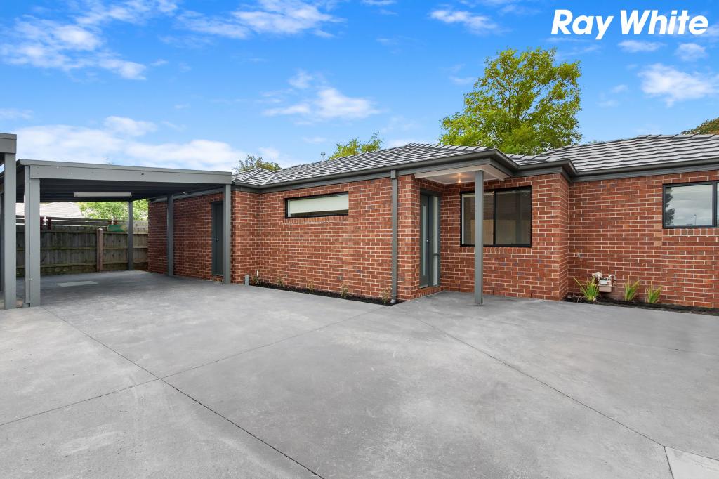 64b Racecourse Rd, Pakenham, VIC 3810