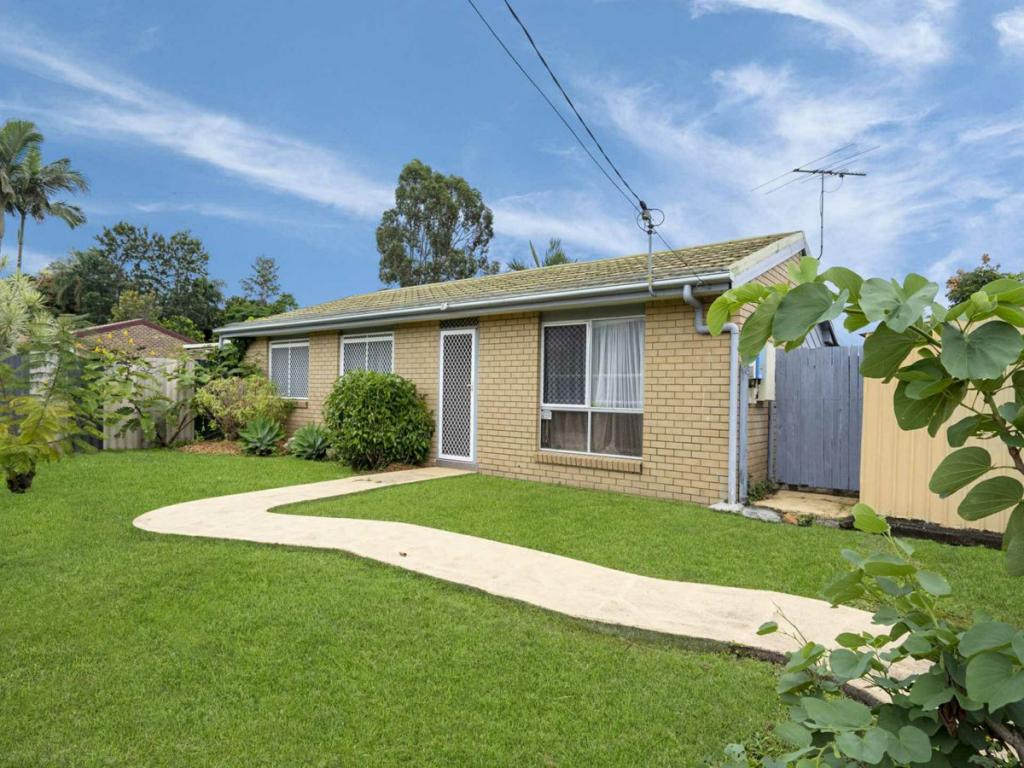 15 Balmoral St, Eagleby, QLD 4207