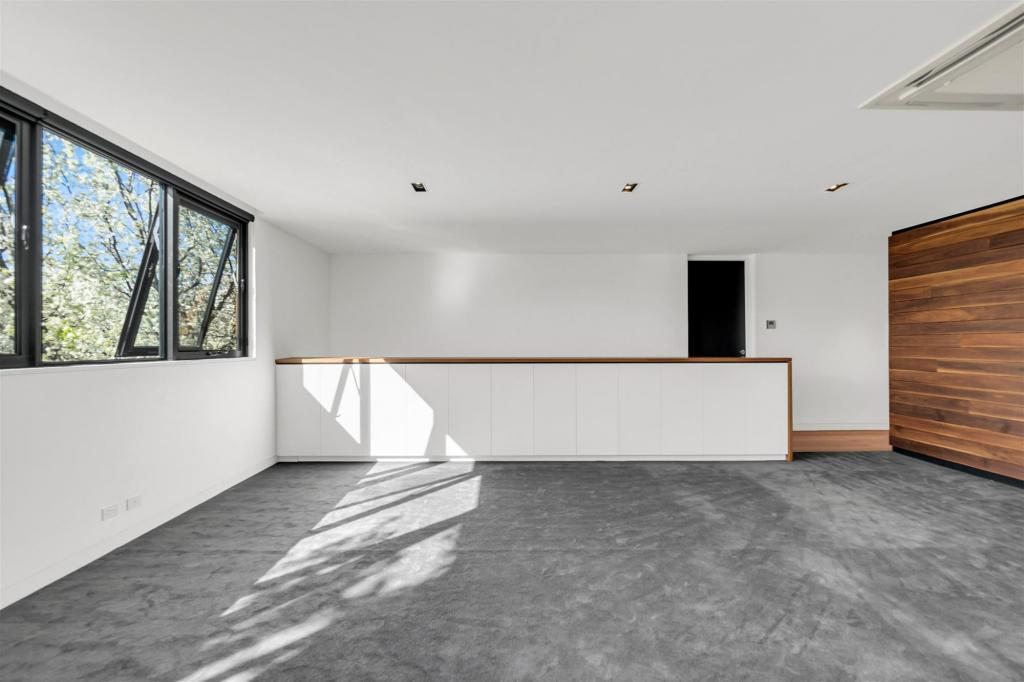 16B WAYGOOSE ST, KINGSTON, ACT 2604