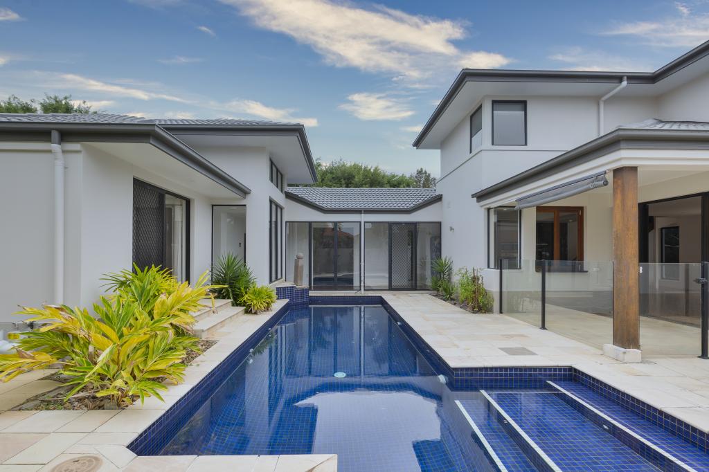 2102 Carlton Cl, Hope Island, QLD 4212