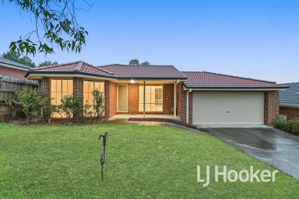 55 Manna Gum Dr, Pakenham, VIC 3810
