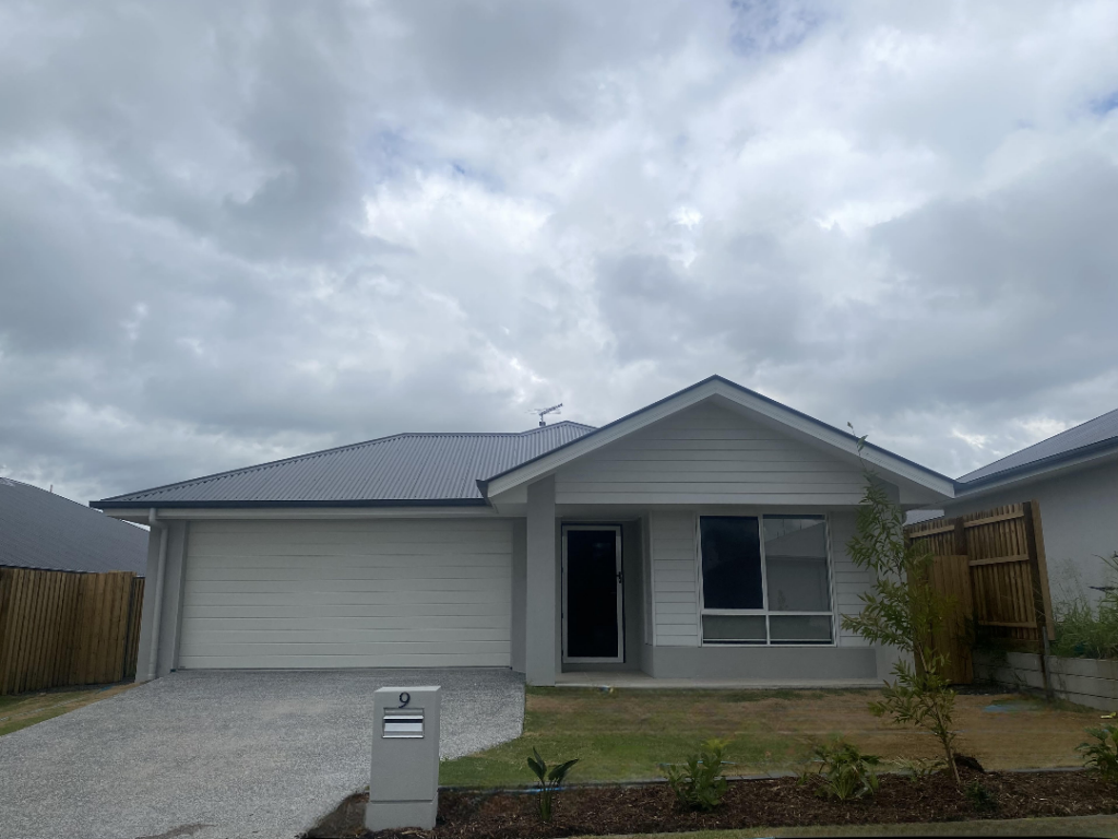 9 Pinot St, Logan Reserve, QLD 4133