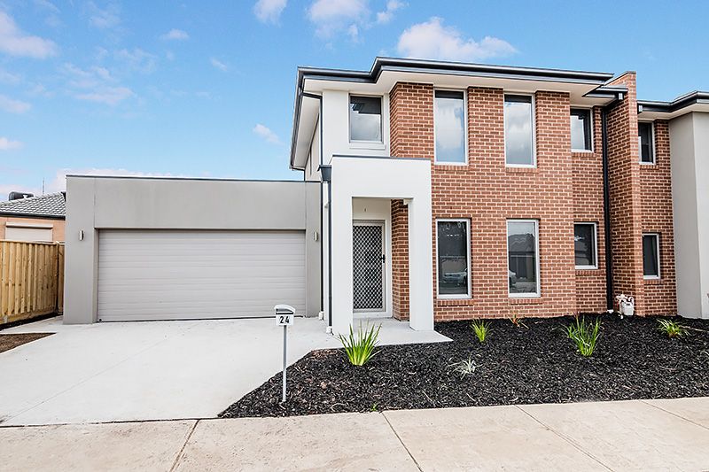 24 Braestar St, Cranbourne, VIC 3977