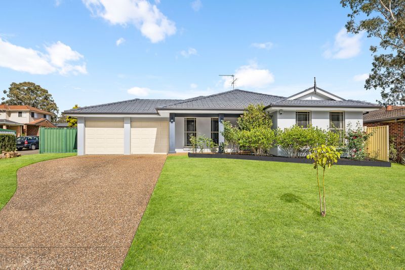 28 Ironside Ave, St Helens Park, NSW 2560