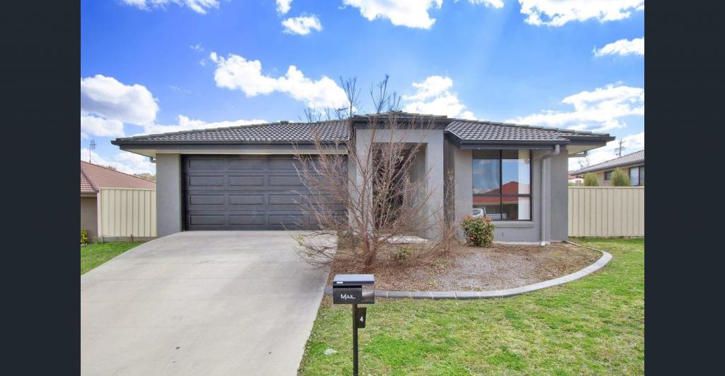 4 Earle Page Dr, Armidale, NSW 2350