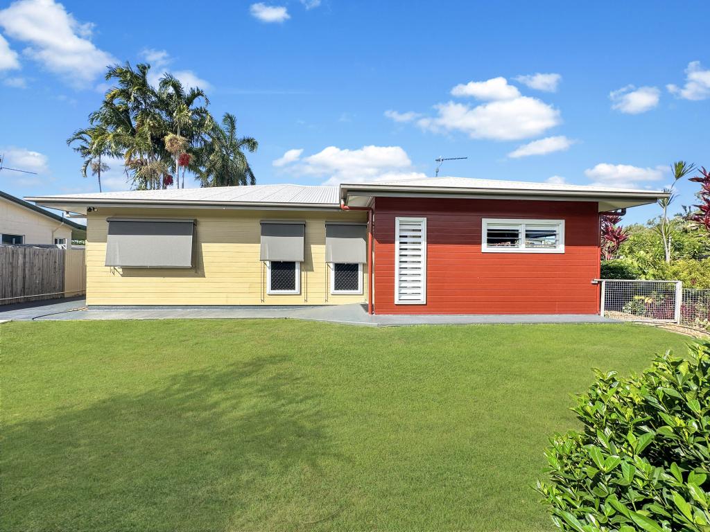 172 Ocean Pde, Balgal Beach, QLD 4816