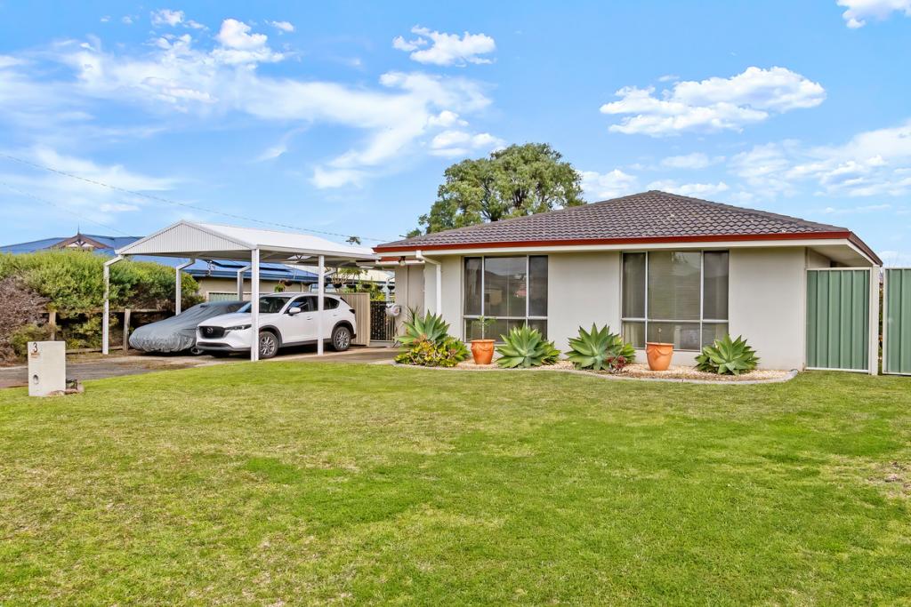 3 Ardross Cres, Collingwood Park, WA 6330