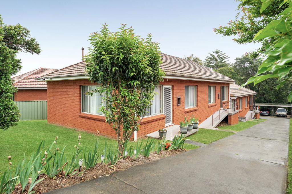 6 ARMSTRONG ST, WEST WOLLONGONG, NSW 2500