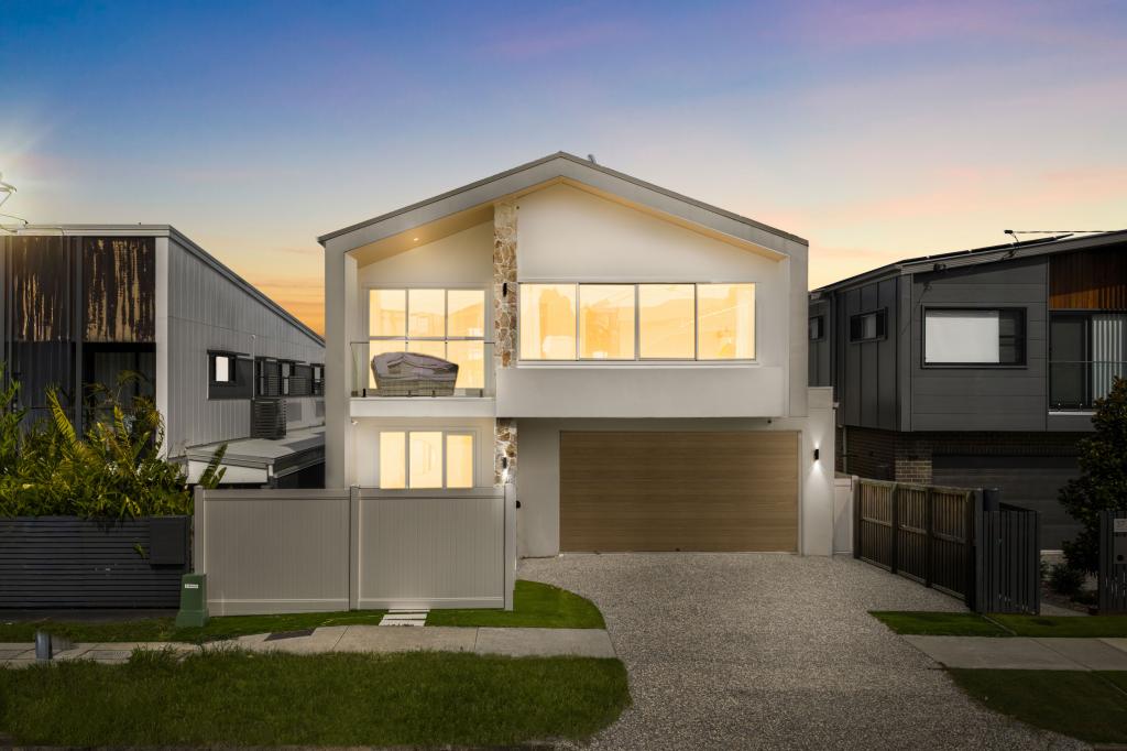 39 Kennington Rd, Camp Hill, QLD 4152